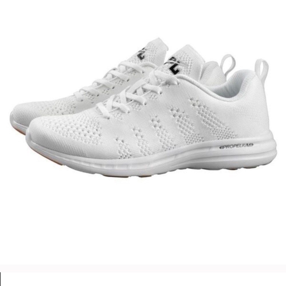 Gently used white APL size 7.5